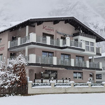 Gaestehaus Kuen Längenfeld Exterior foto